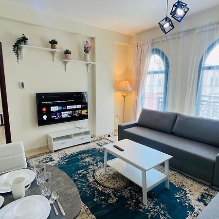 Newly Furnished Cozy One Bed Room Apartment 2 Bathroom City View Дубай Екстер'єр фото
